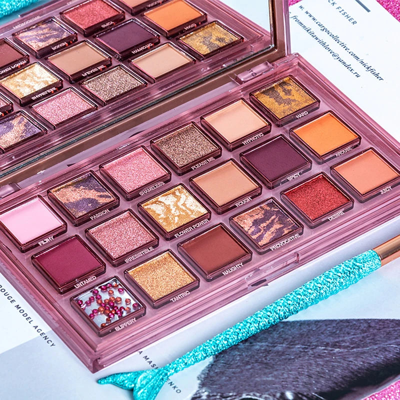 18 Color Eyeshadow Palette - Shimmer & Matte