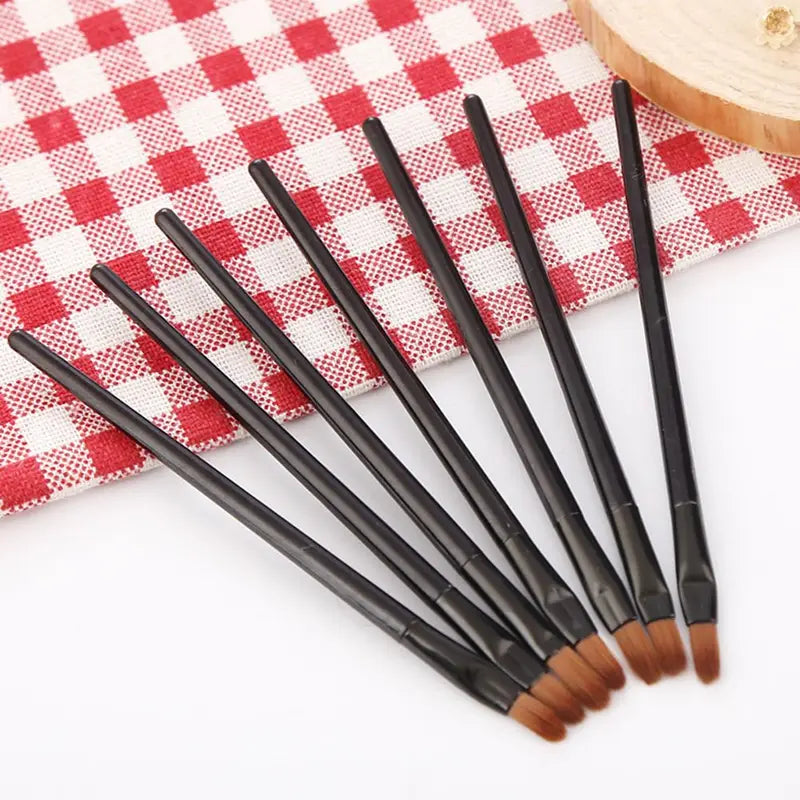 Disposable Lip Brush Applicators 50Pcs - Lip Gloss & Lipstick Makeup Tools