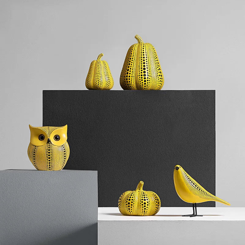 Modern Pumpkin Kusama Yayoi Artistic Sculpture Bird Ornament Home Decor