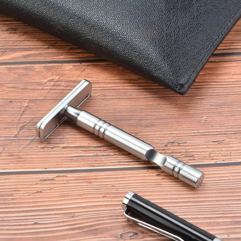 Safety Razor with Excalibur Single-Edge Blade - Matte Chrome Men’s Shaving Razor
