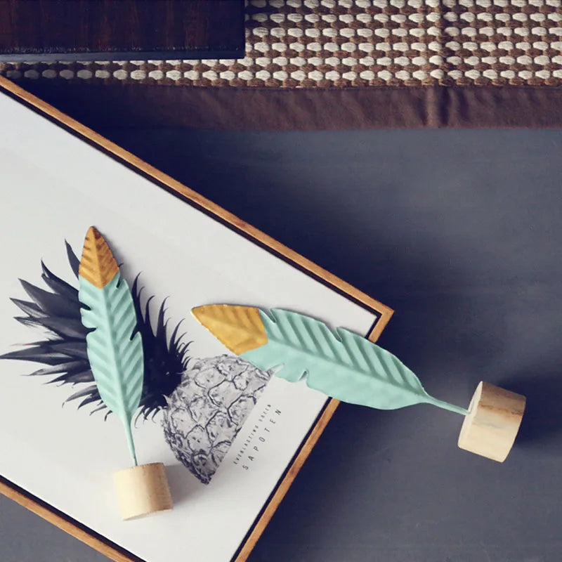 Modern Feather Wooden Figurine for Home & Office Decor - Miniature Sculpture