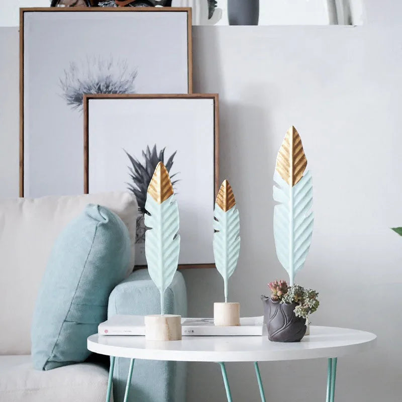 Modern Feather Wooden Figurine for Home & Office Decor - Miniature Sculpture