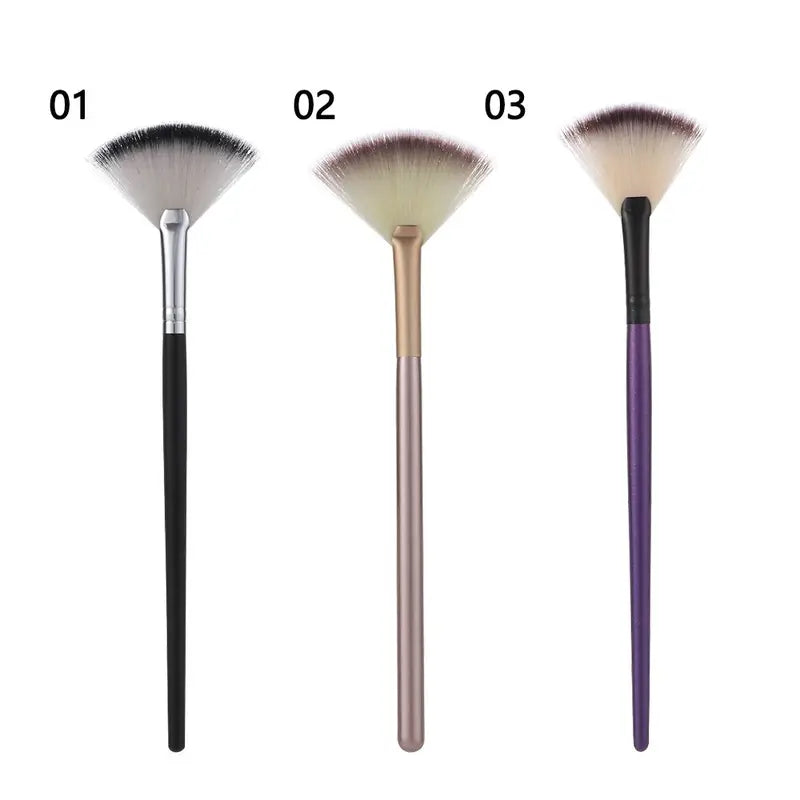 Professional Soft Makeup Fan Brush Face Powder Applicator Cosmetic Tool
