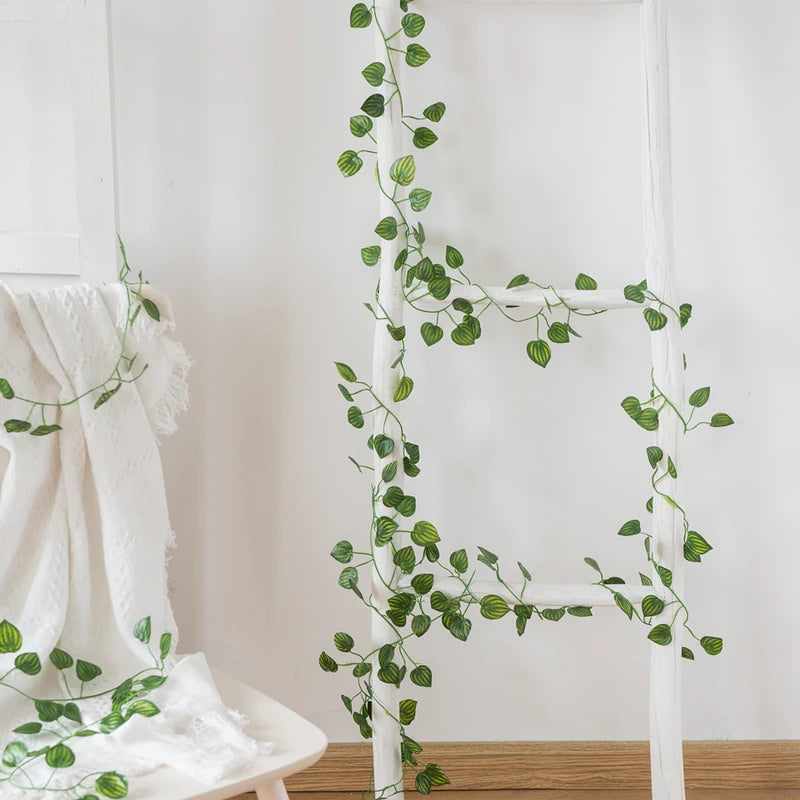 210cm Artificial Hanging Christmas Garland Vine with Green Leaves for Outdoor Home & Wedding Decor