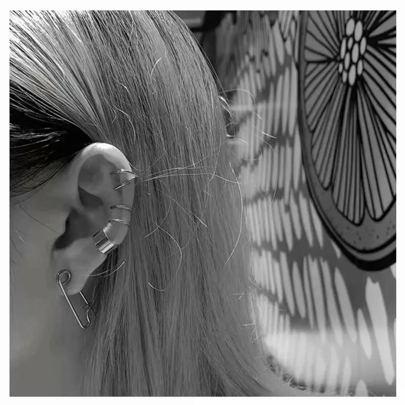 2PCS Punk Fake Piercings Stainless Steel Clip-On Earrings Non-Piercing Lip & Mouth Rings Body Jewelry for Women