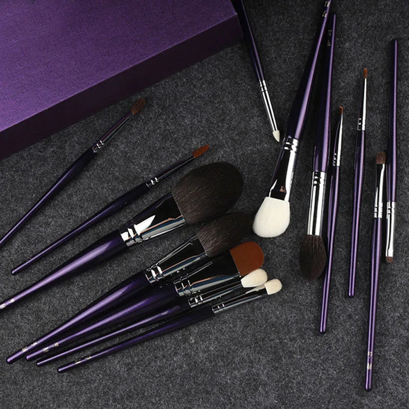 Professional Makeup Brush Set with Powder, Blush, Contour, Foundation & Highlighter Brushes