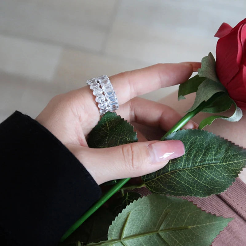Elegant Moissanite Diamond Row Wedding Ring for Women - Rectangular Oval Design