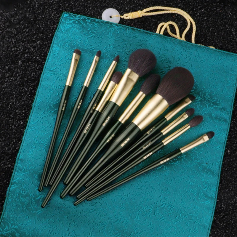 11Pcs Makeup Brush Set with Green Handle - Professional Cosmetic Tools