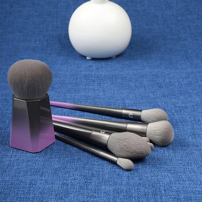 Makeup Brush Set with Face Powder, Eye Shadow, Blush & Highlighter Brushes