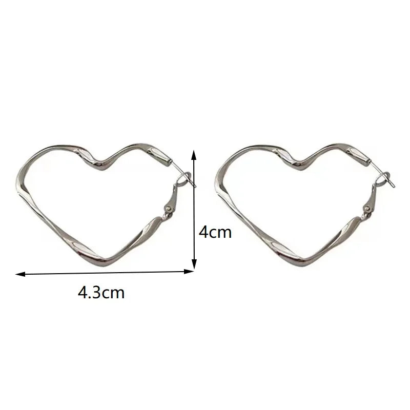 Women’s Exaggerated Heart Design Earring Cuff Set - Birthday Jewelry Gift