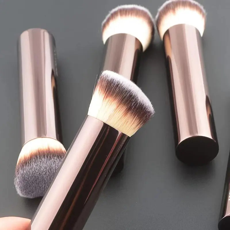 Angled Makeup Brush for Foundation Powder - Metal Handle, High-Quality Cosmetic Tool