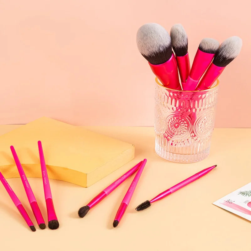 Set of 10 Makeup Brushes for Foundation Eyeshadow Lip & Eyeliner Application