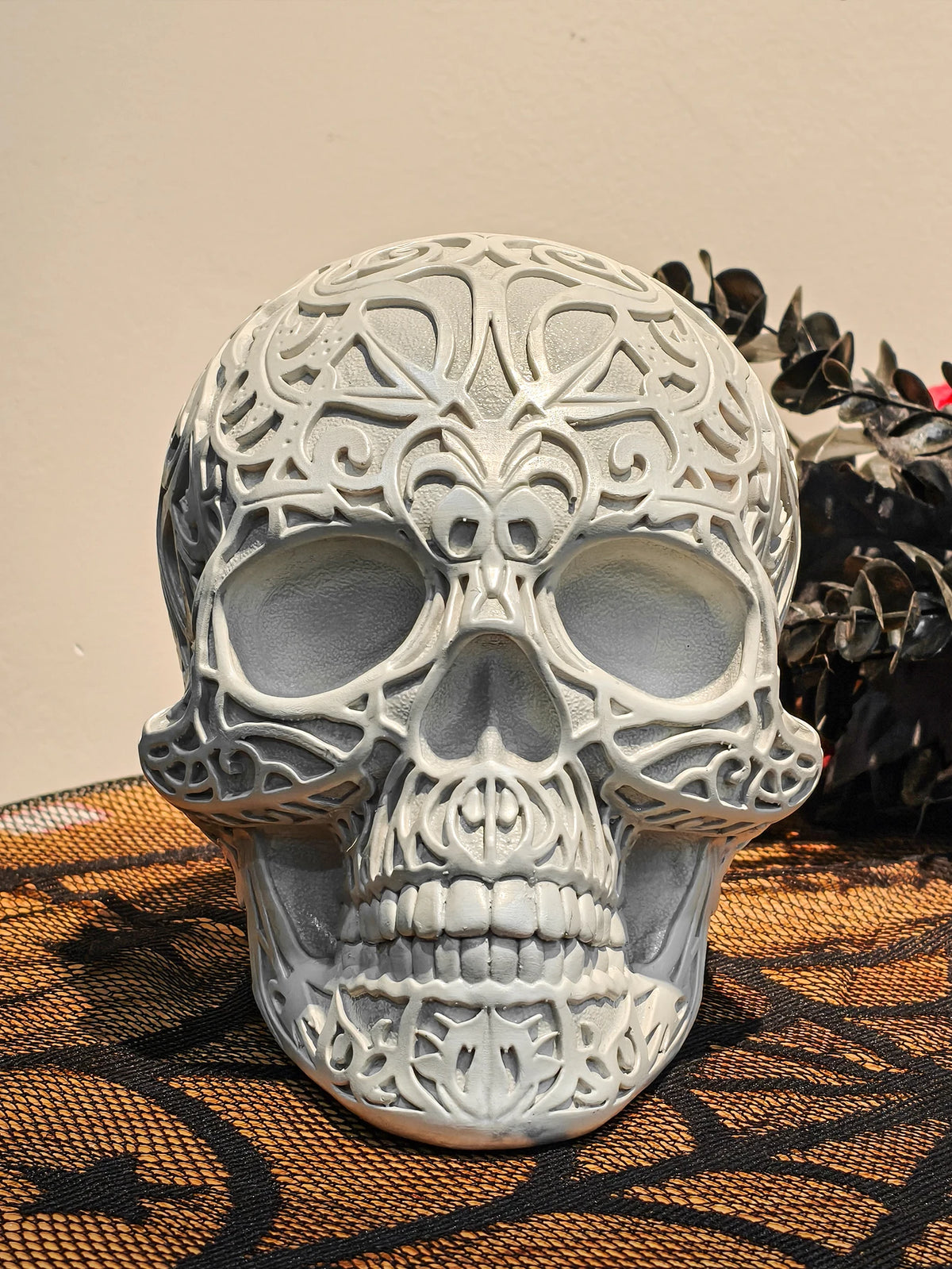 Halloween Skull Head Home Decor Resin Skull Figurine for Bedroom Living Room Entryway