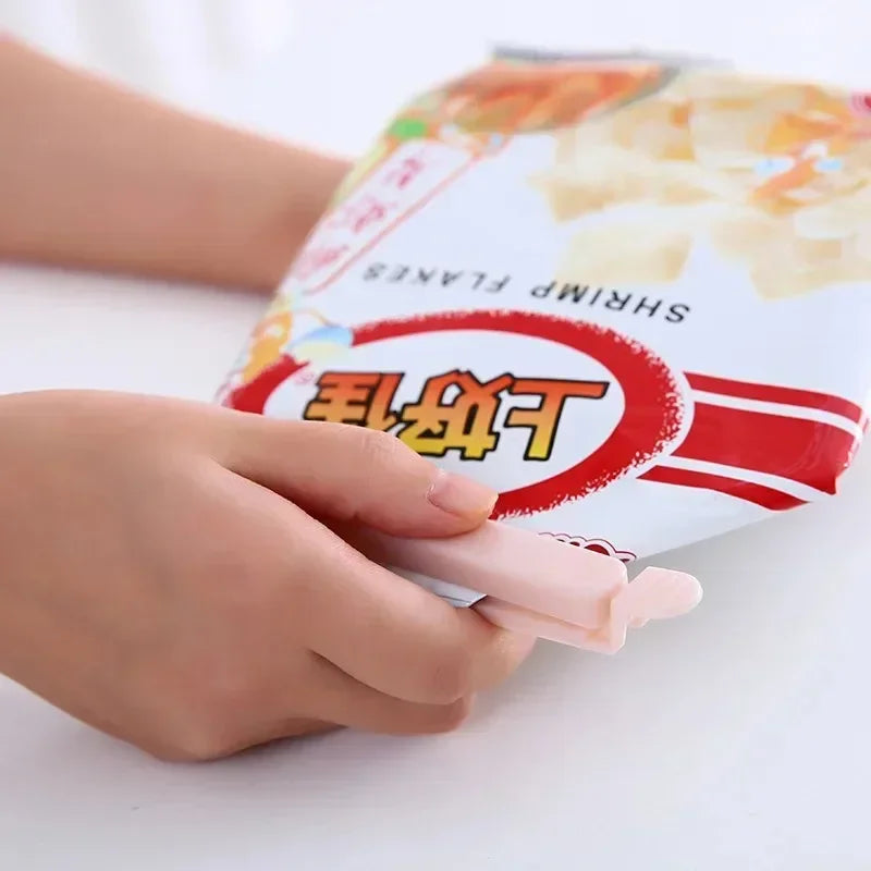 10PCS Food Bag Sealing Clips - Portable Kitchen Snack & Food Storage Buckles