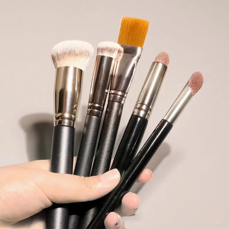 Large Eyeshadow & Contour Makeup Brush Set - Face Foundation & Concealer Brush