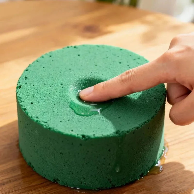 Green Floral Foam Block 8x8x4cm for Flower Arrangements & Wedding Decor