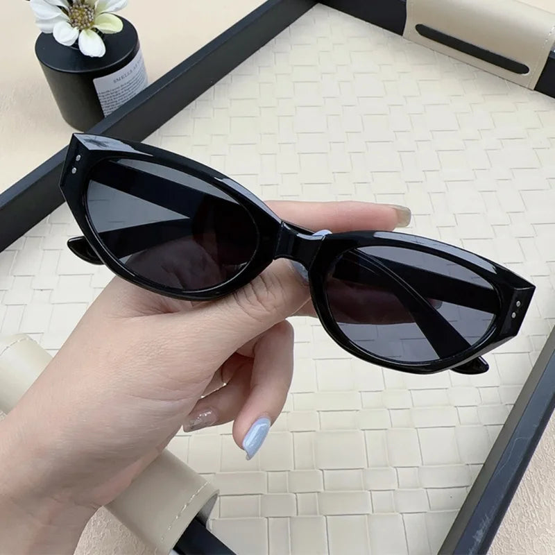 Minimalist Oval Cat-Eye Sunglasses Women's Folding UV Sunshade Accessories