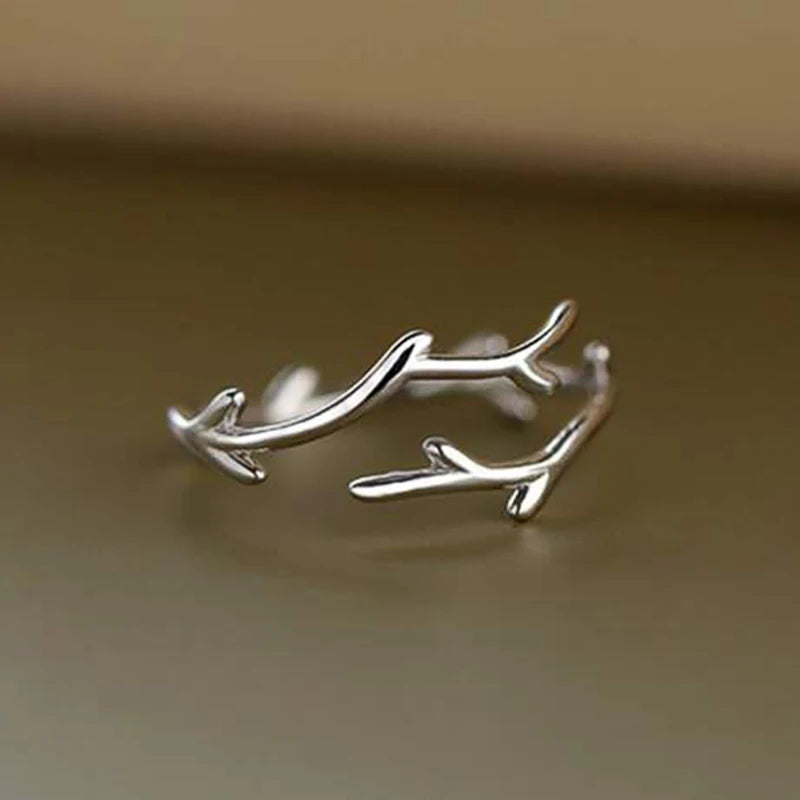 Fashion Leaf Olive Design Silver Finger Ring for Women - Resizable Statement Jewelry