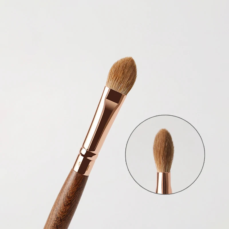 Heart-Shaped Eye Shadow Brush - Natural Sable & Lynx Hair Makeup Tool with Rosewood Handle