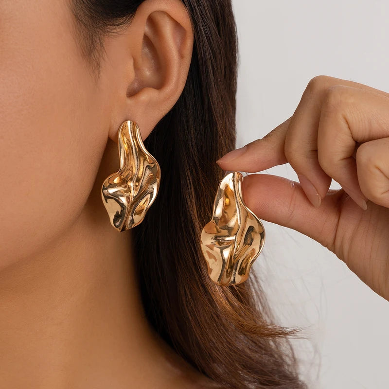 Irregular Metal Pleated Earrings for Women - Gold Tone Party Jewelry