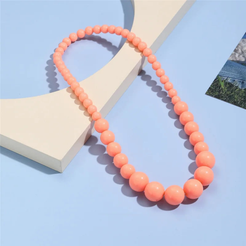 Elegant Beaded Necklace with Seven-Color Resin Imitation Pearls for Ladies Party Gift