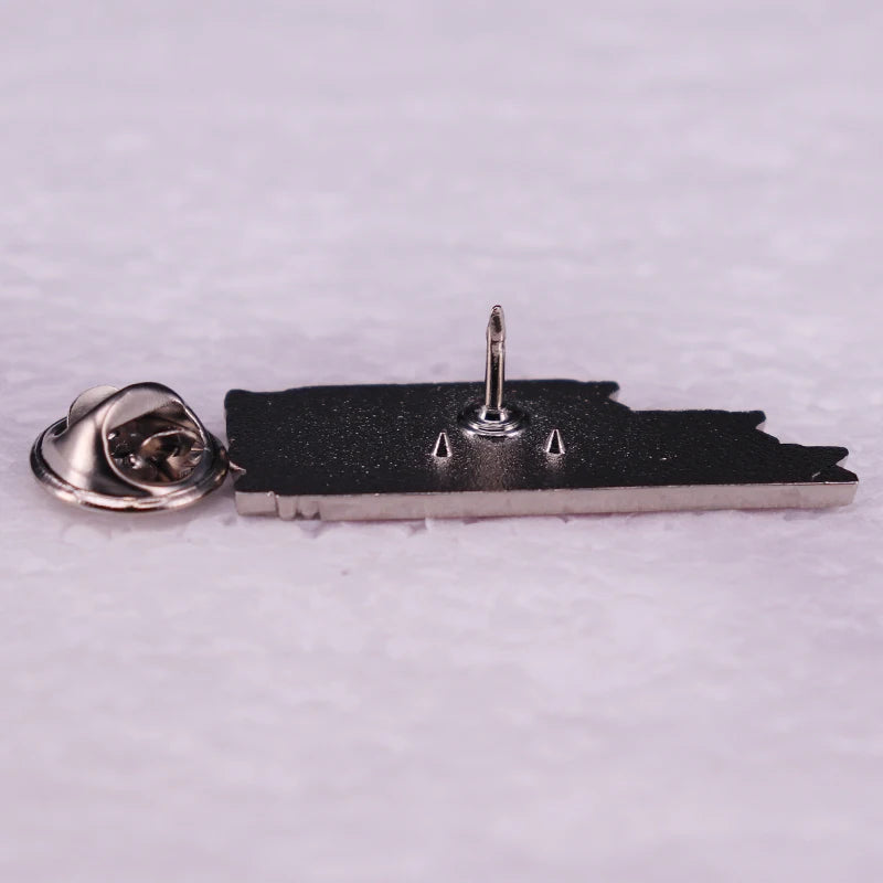 Literature-Inspired Novel Brooch - Durable Metal Badge Fashion Accessory