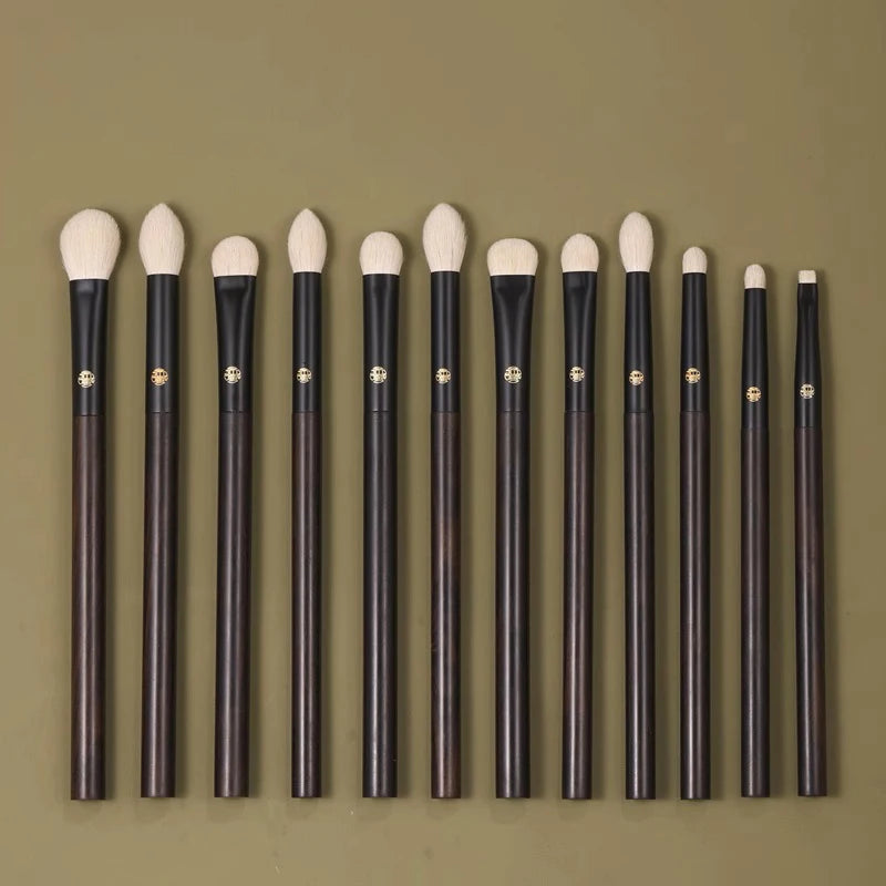 Professional Makeup Brushes Set - Soft White Lynx Hair Eye Shadow Blending & Contour Brushes