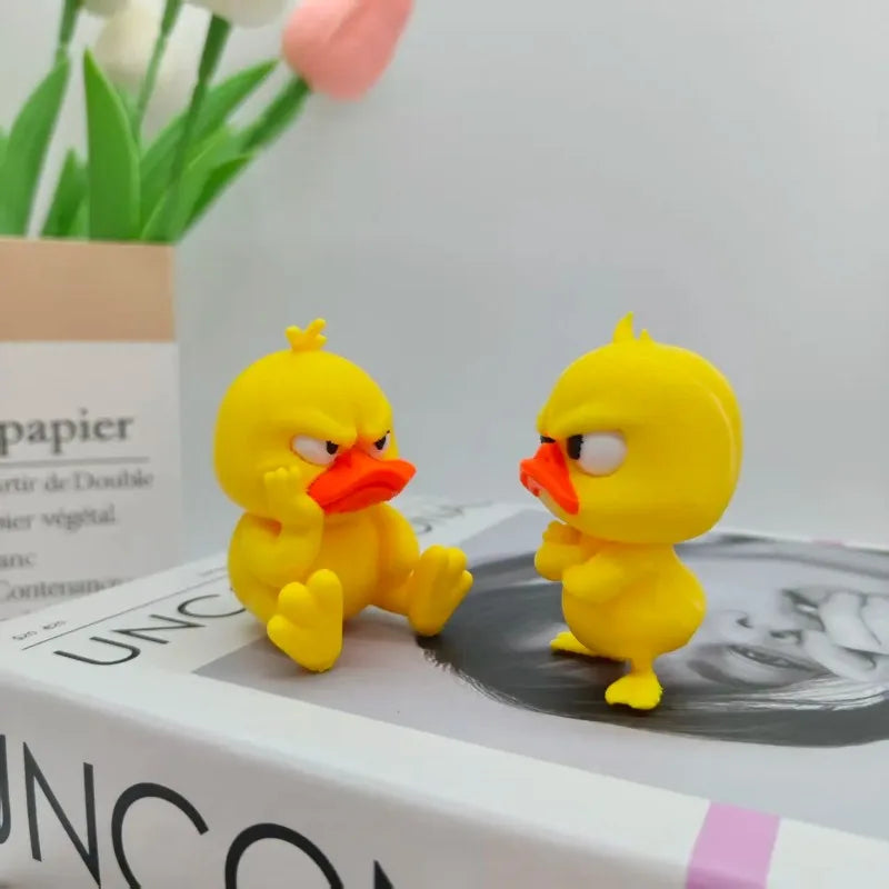 3D Printing Angry Yellow Duck Statue - Indoor & Outdoor Holiday Decor