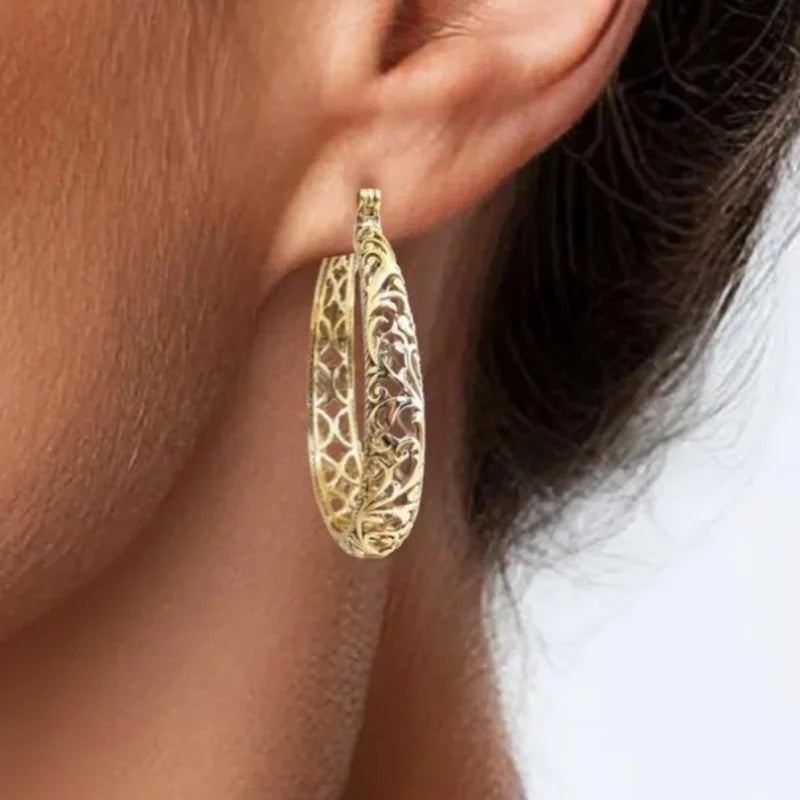 Vintage Hollow Hoop Earrings for Women Jewelry Accessory