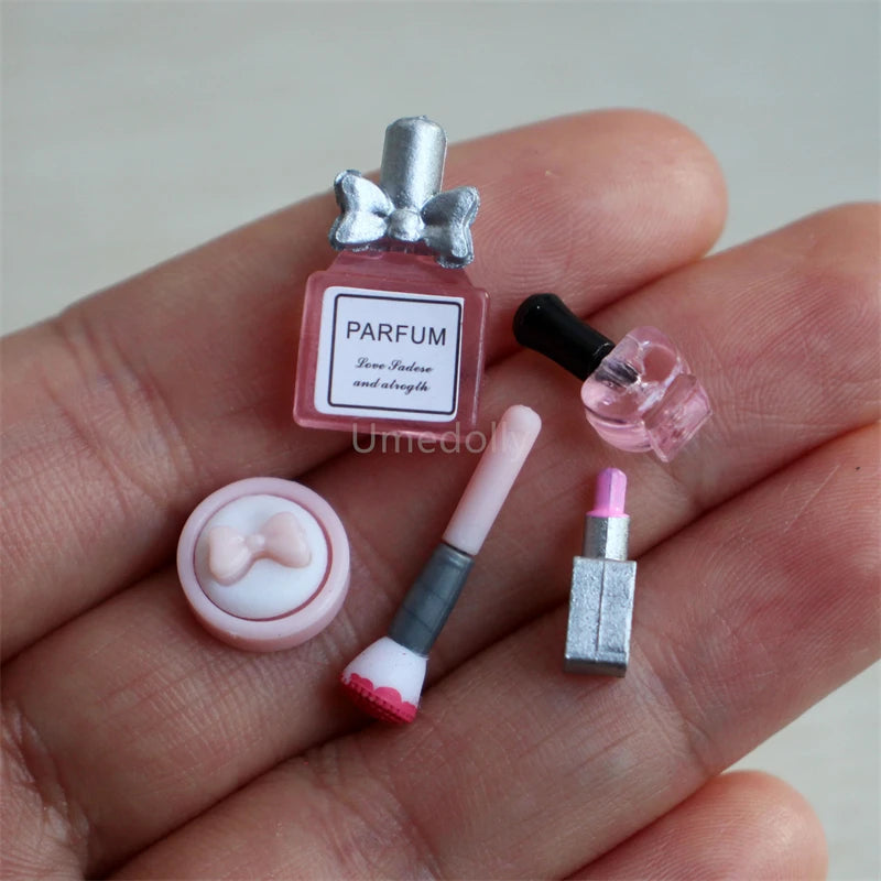 Miniature Dollhouse Makeup Brush Set - Resin Cosmetic Model for 1/6 Scale Dolls
