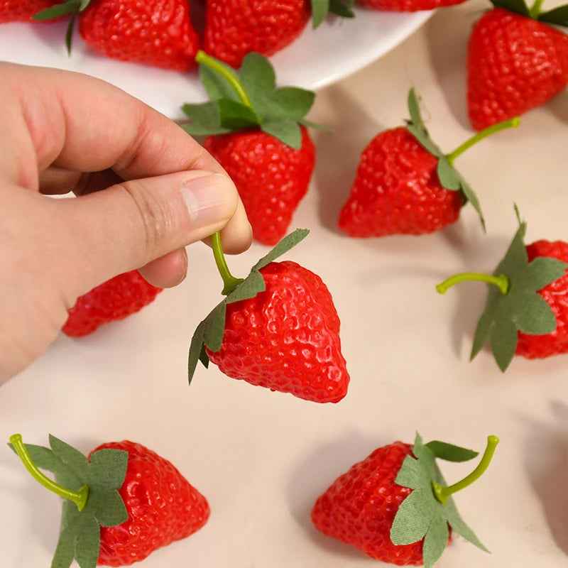 Artificial Strawberries Set - Fake Plastic Fruit for Kitchen, Garden, Home Decor, Photo Props, Christmas & DIY Crafts