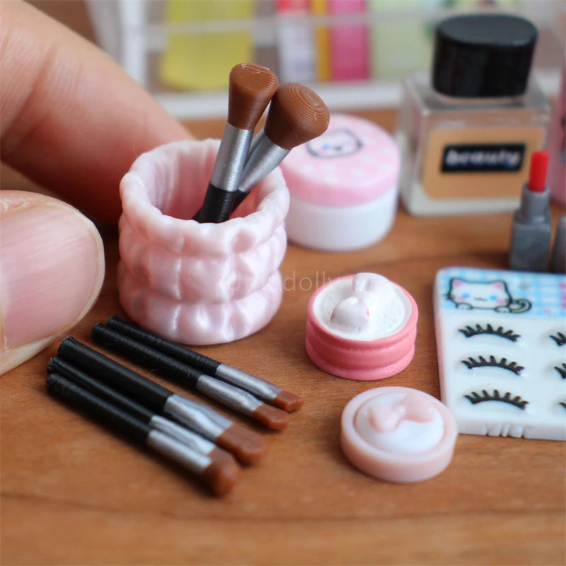 Miniature Dollhouse Makeup Brush Set - Resin Cosmetic Model for 1/6 Scale Dolls