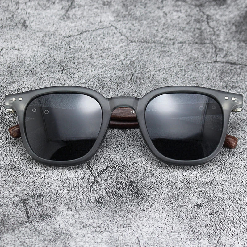 Men's Vintage Square Sunglasses - Classic UV Protective Eyewear for Driving & Casual Wear