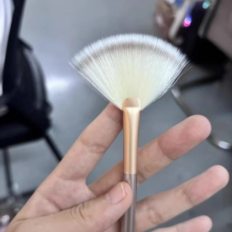 Multi-purpose Fan Shaped Makeup Brush Set - Blush, Contour, Highlighter & Face Powder Tools