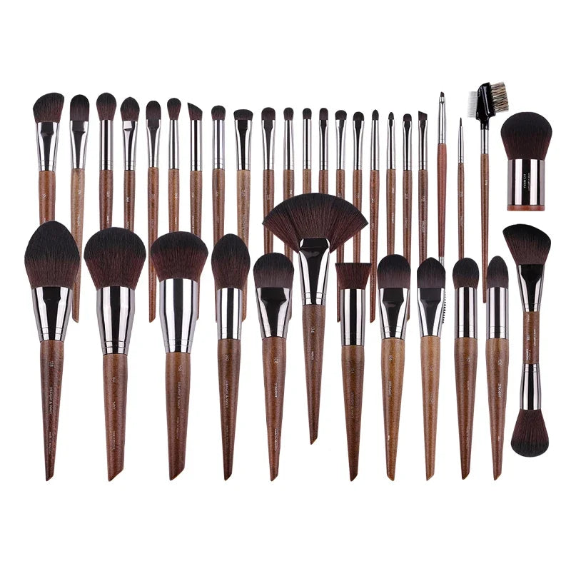 Professional Makeup Brush Set & Kit with Eyeshadow, Blush, Foundation & Eyebrow Brushes