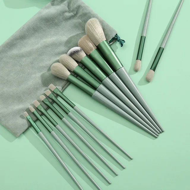 13-Piece Makeup Brush Set with Soft Synthetic Fibers for Eye Shadow Foundation Blush