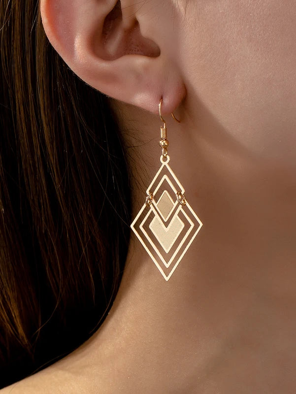 Summer Hollow Diamond-Shaped Earrings - Fashionable Jewelry Accessory