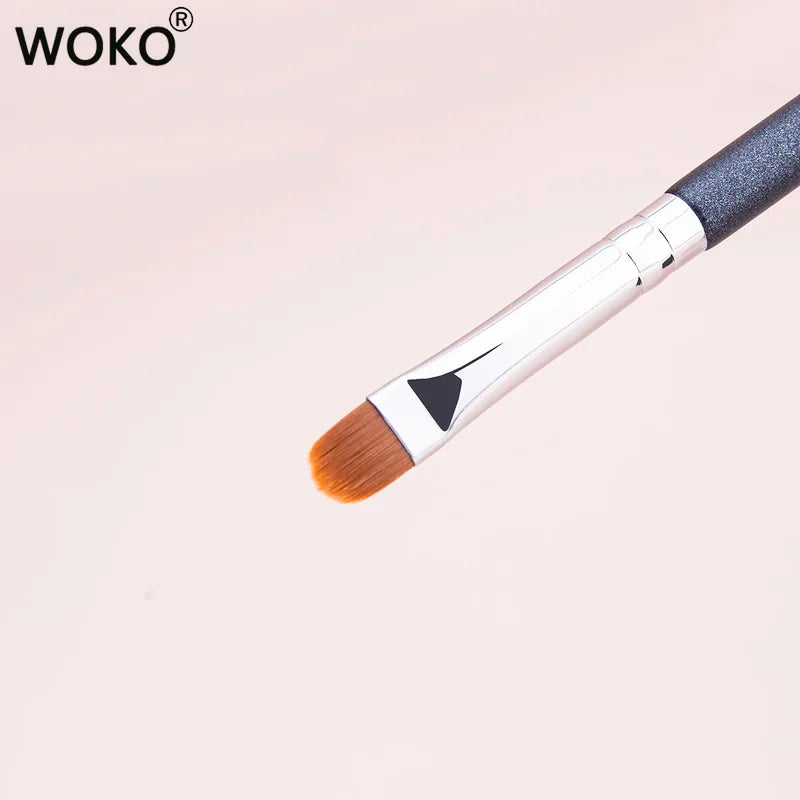 Ultra-Thin Lip & Eyebrow Concealer Brush - Precise Detailing Makeup Tool