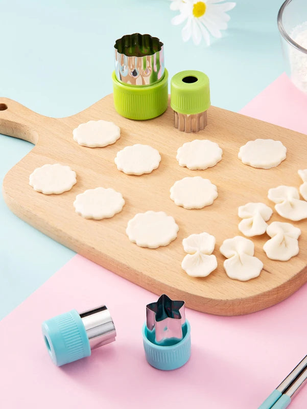 Vegetable & Fruit Cutter Set - Mini Shapes for Food Decoration & Kids Snacks