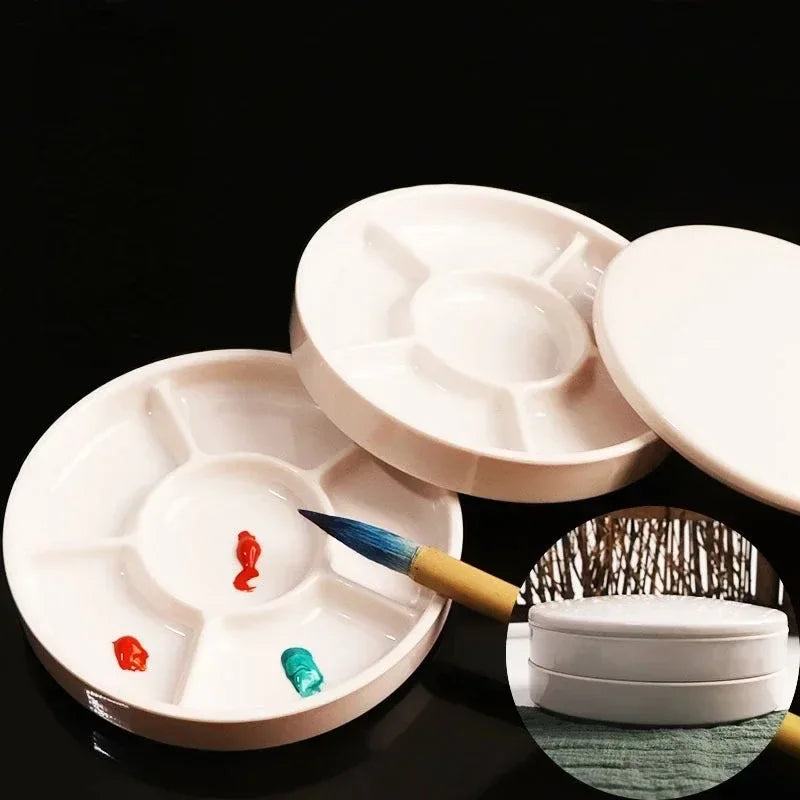 Multifunctional Round Paint Palette with Lid for Acrylic and Watercolor Artists