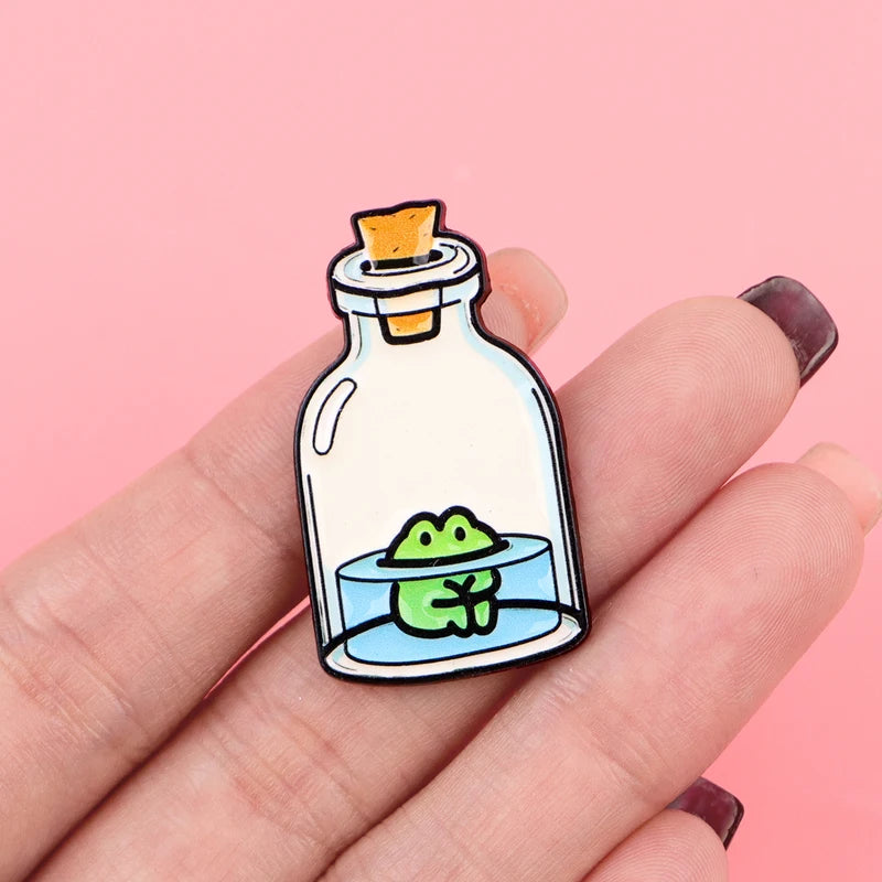 Cute Frog Enamel Pin Animal Brooch Lapel Pin Badge for Backpack Clothing
