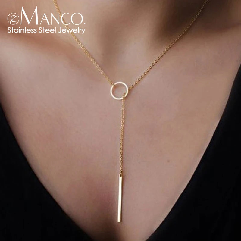 Minimalist Round Pendant Necklace for Ladies with Pearl and Leaf Design - Long Chain Jewelry Gift