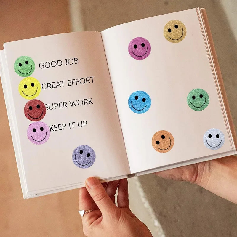 500pcs Happy Face Round Stickers for Classroom Rewards and Gifts