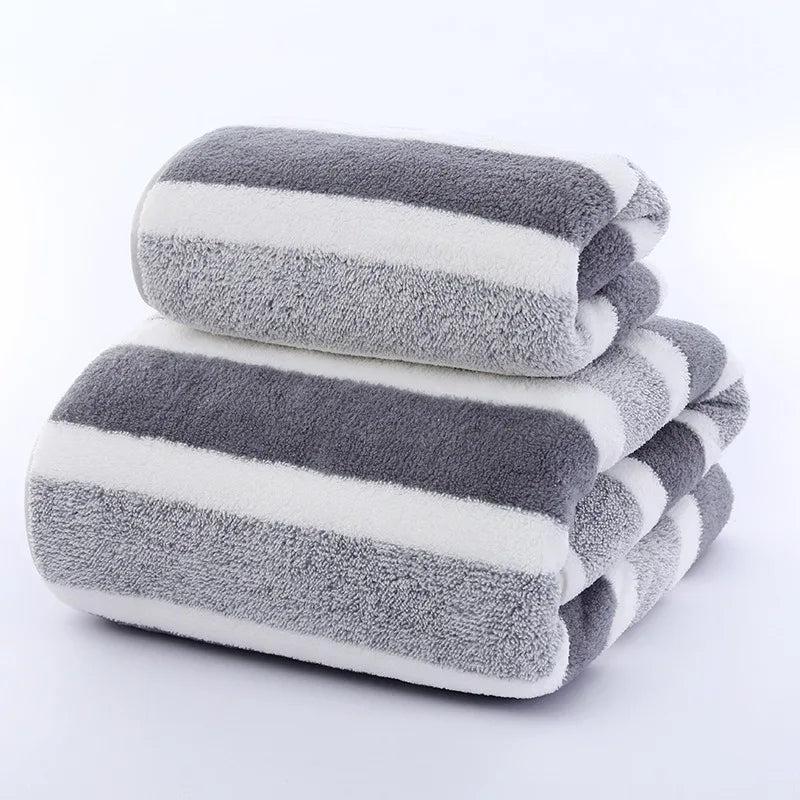 Ultra Soft Water Absorbing Quick Dry Bath Towel for Families and Beaches