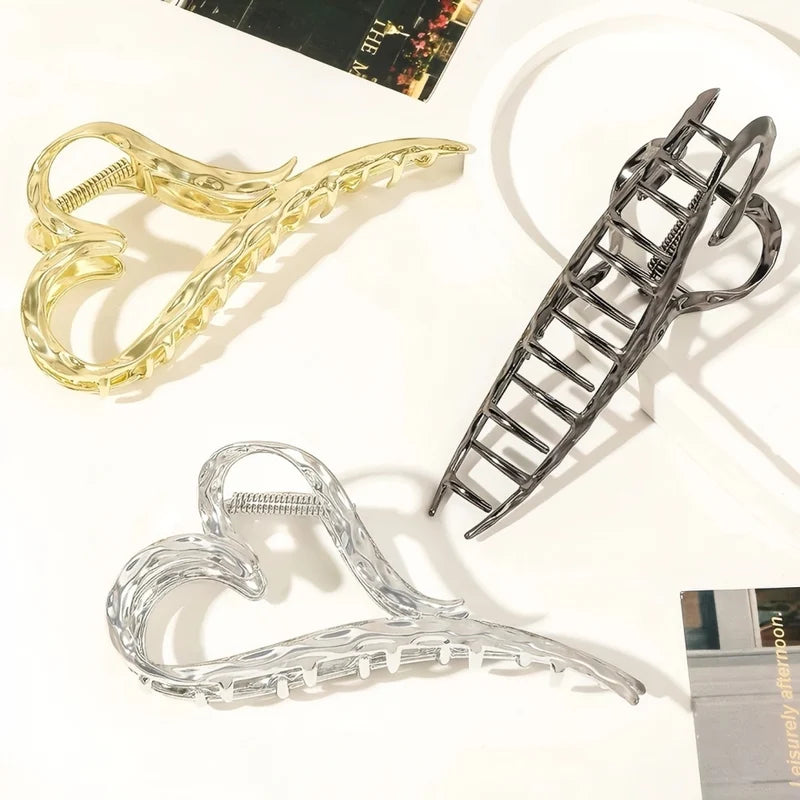 Elegant Heart-Shaped Hair Claw Clip for Women - Non-Slip Hair Accessory