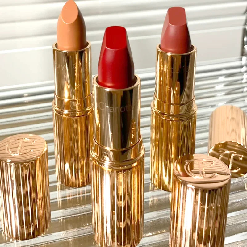 Long Lasting Matte Lipstick with High Pigment Velvet Finish for Women