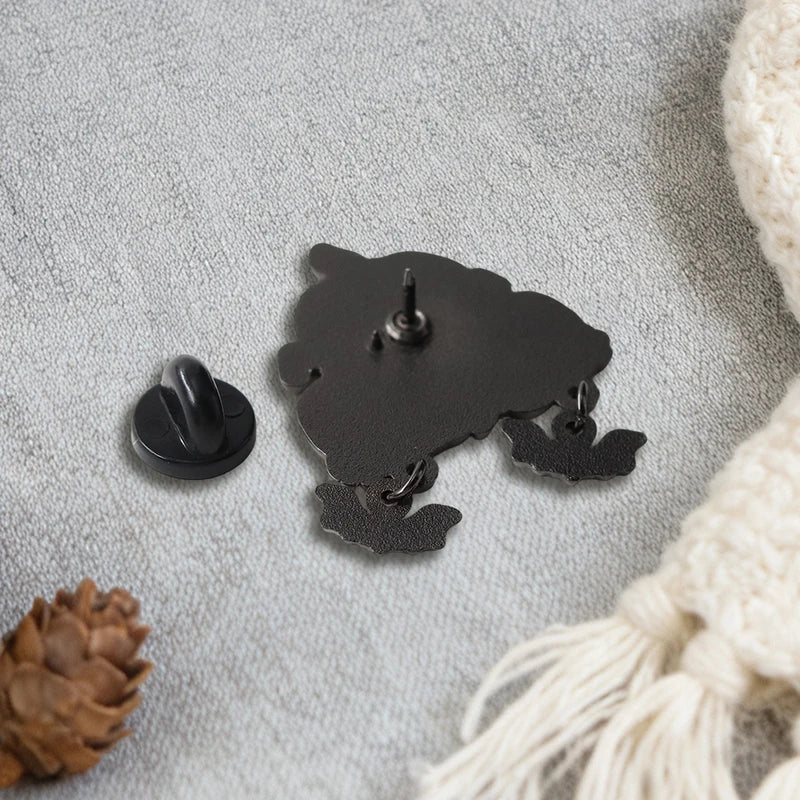 Halloween Jack-o'-Lantern Brooch with Bat Pendant - Horror Themed Accessories