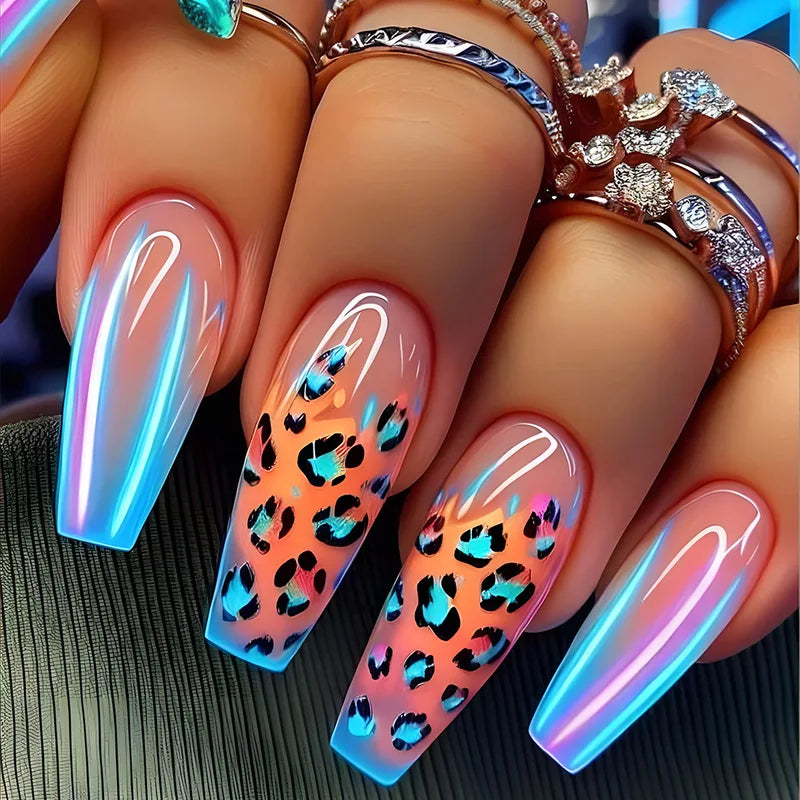 24Pcs Short Square French Press on Nails Tips with Love Stripe Design - Full Cover Nail Art