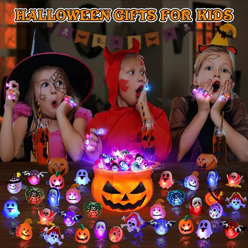 Halloween LED Light Up Rings 20/50 Pack Halloween Party Favors for Kids