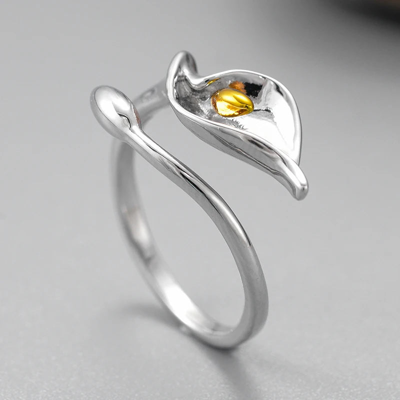 Adjustable Calla Lily Floral Ring for Women - Elegant Statement Jewelry